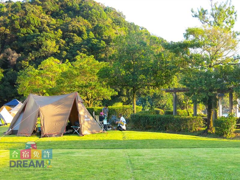 ホテル前キャンプ場