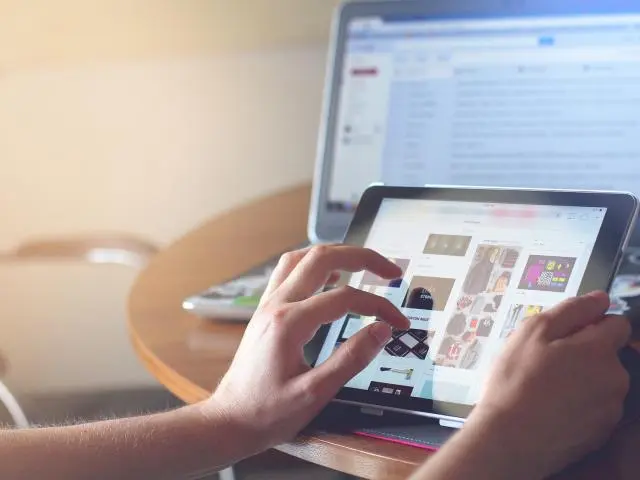 インターネット環境は欠かせない方