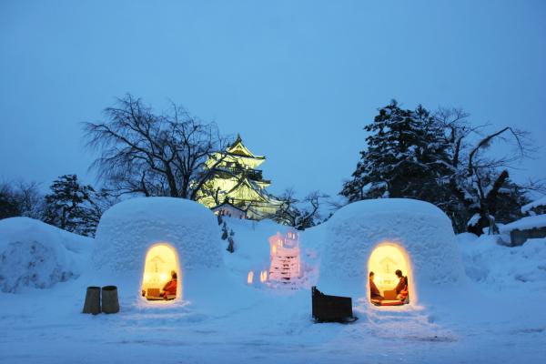 横手のかまくら